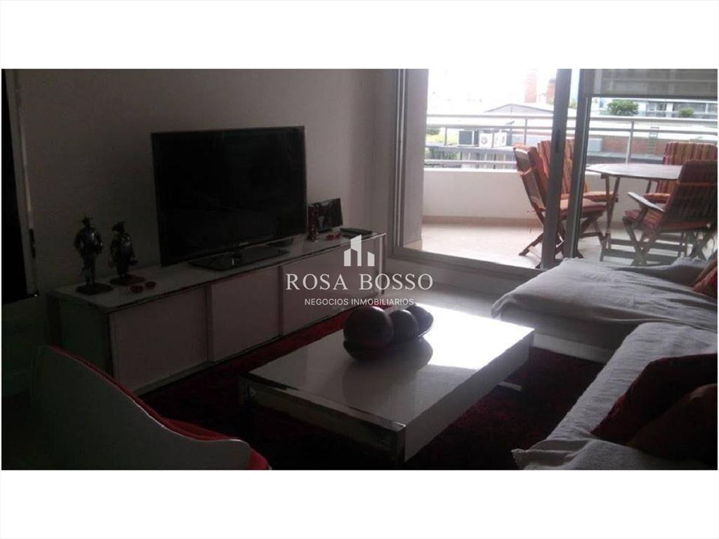Apartamento en Brava, 3 dormitorios *