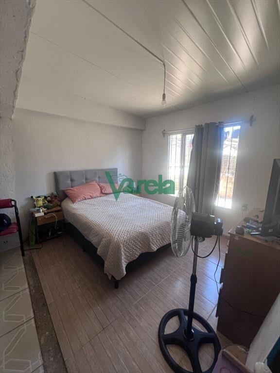 Venta Casa Con Terreno y 2 Apartamentos Colon