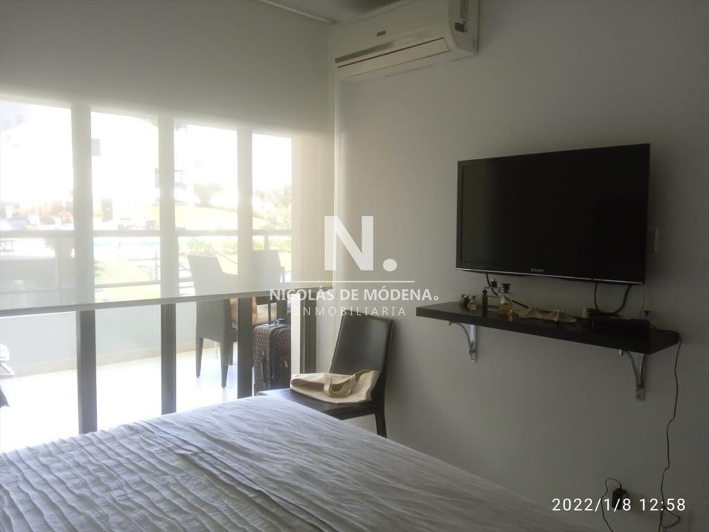 Departamento de 2 dormitorios en venta en Punta
