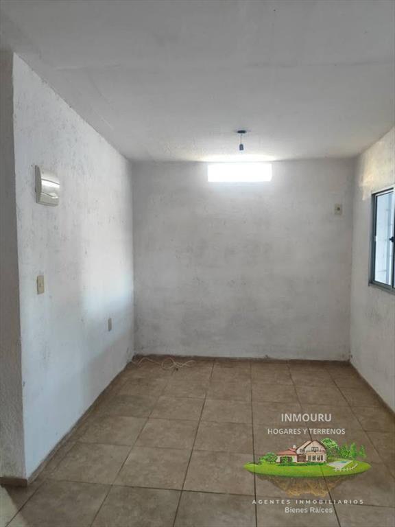 Alquilo Amplia Casa ubicada en Cerrito