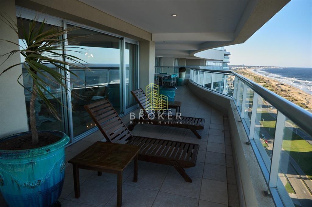 Venta apartamento 4 suites en Playa Brava en de
