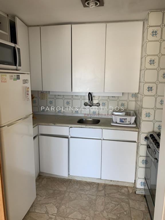 Apartamento en venta con vista al puerto de Punta del Este.