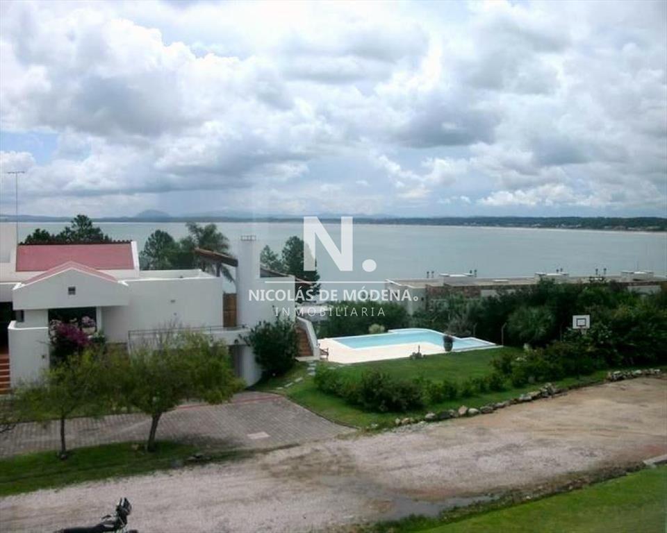 Alquiler Casa en Punta Ballena Cuatro Dormitorios