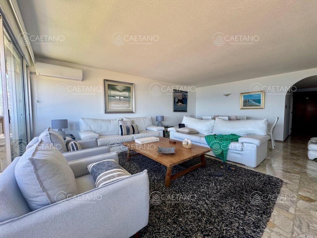 En Venta...Hermoso Apartamento en una de las de