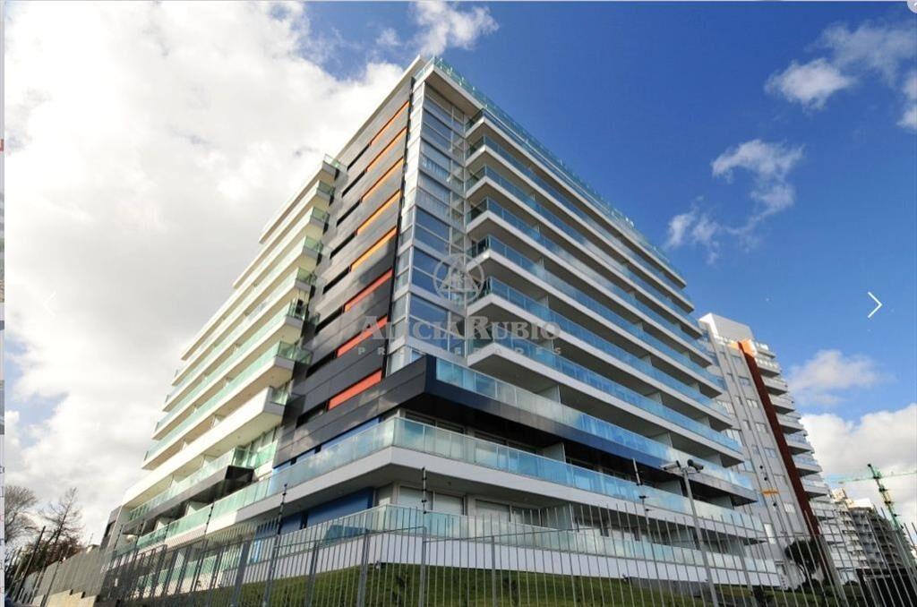 RAMBLA Y COLOMBES. EDIFICIO AQUARIUS. ARQ. CAMPIGLIA. 4d...
