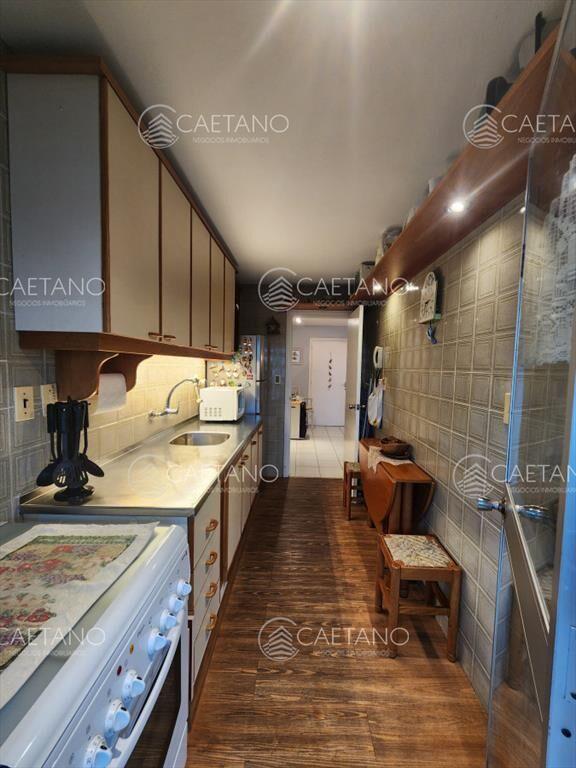 Vende apartamento de 2 dormitorios en Punta del