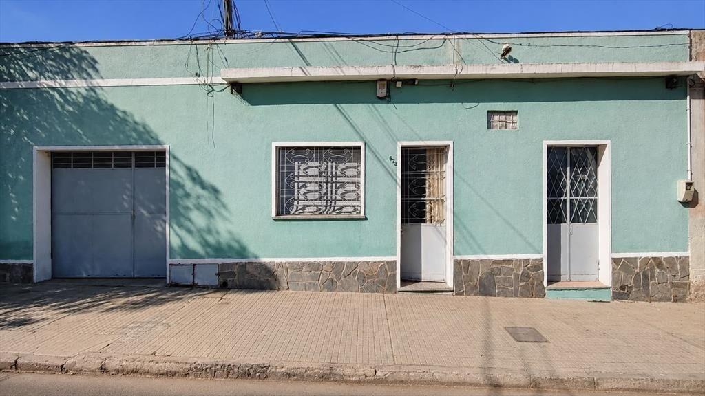 VENTA CASA CON GARAJE PATIO Y APARTAMENTO AL FONDO