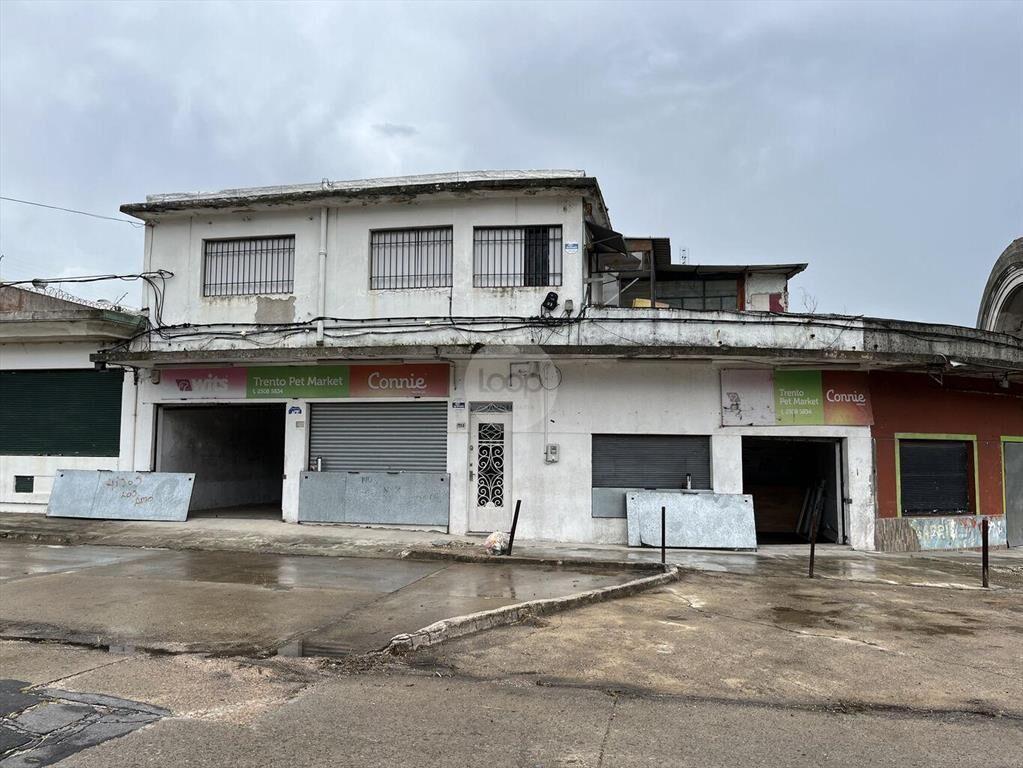 Local Comercial / Depósito