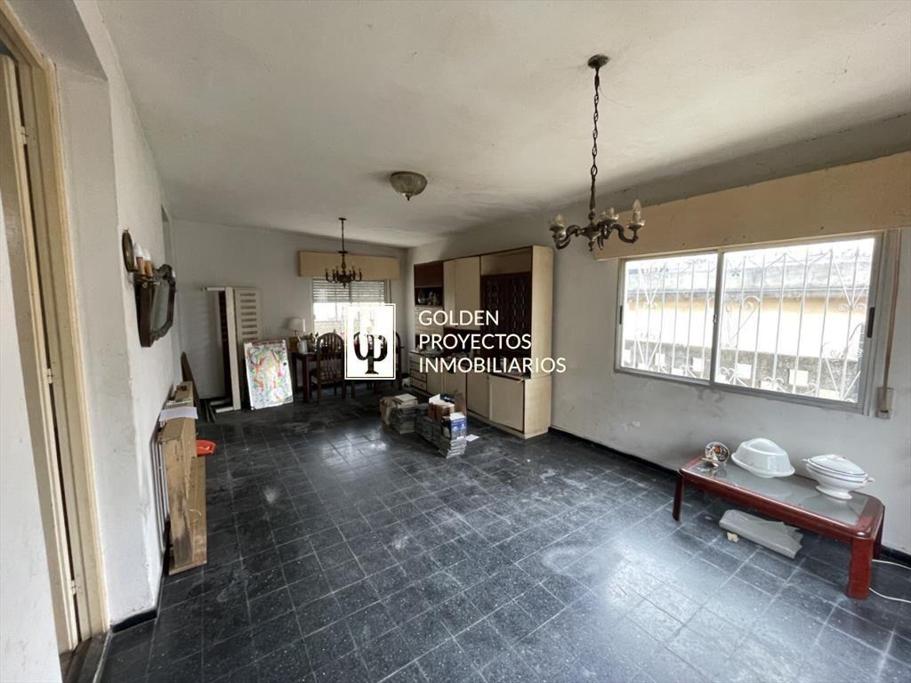 Casa en venta tres dormitorios y local comercial en Cerrito