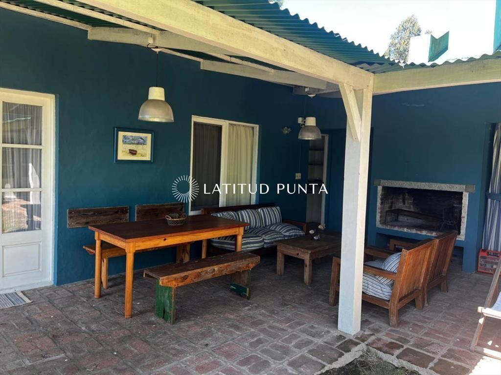 Casa en Montoya, 4 dormitorios