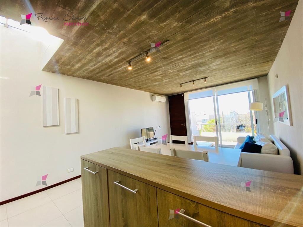 VENTA DE APARTAMENTO DE 2 DORMITORIOS EN MANANTIALES PUNTA