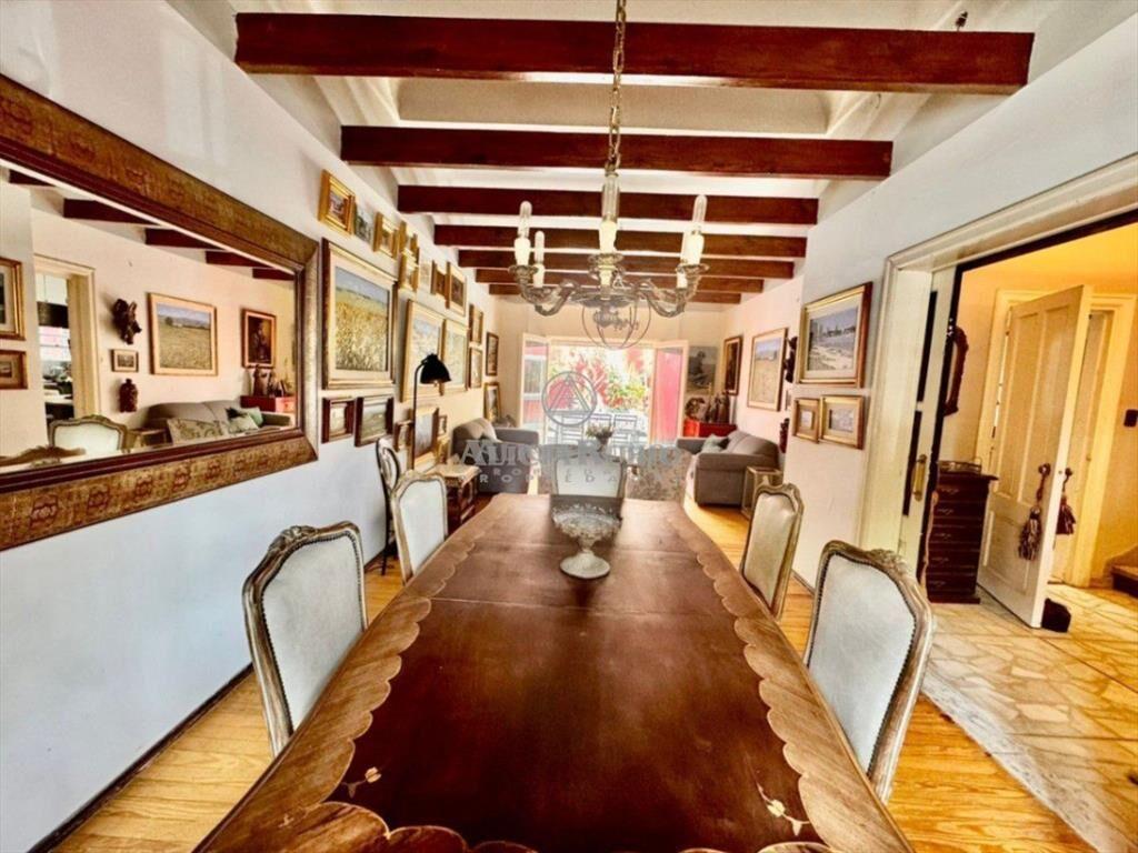 CASA DE ESTILO A 2 CUADRAS DE RAMBLA POCITOS. BENITO LAM...