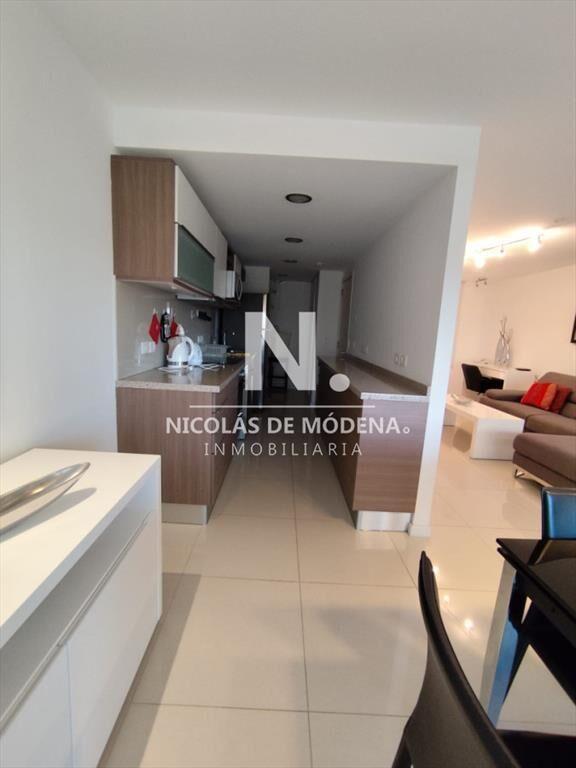 Apartamento en Venta de 3 dormitorios, Roosevelt