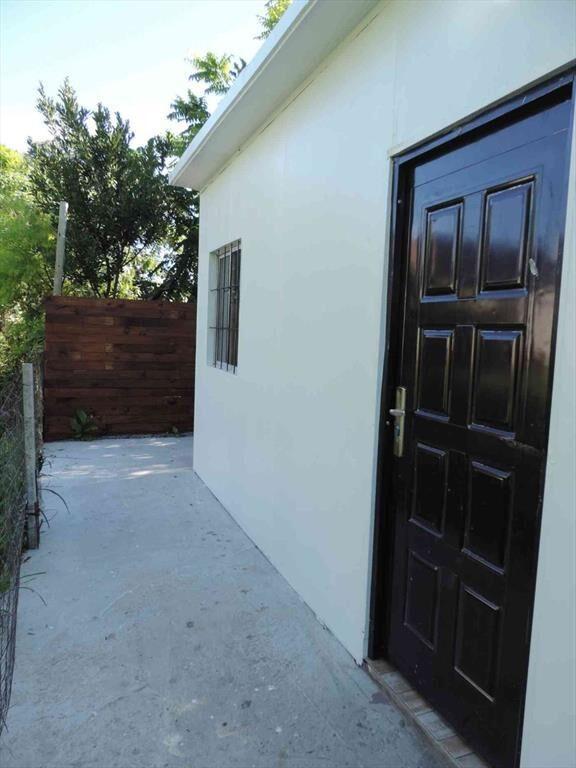Apartamento  semi amueblado  para  estudiantes