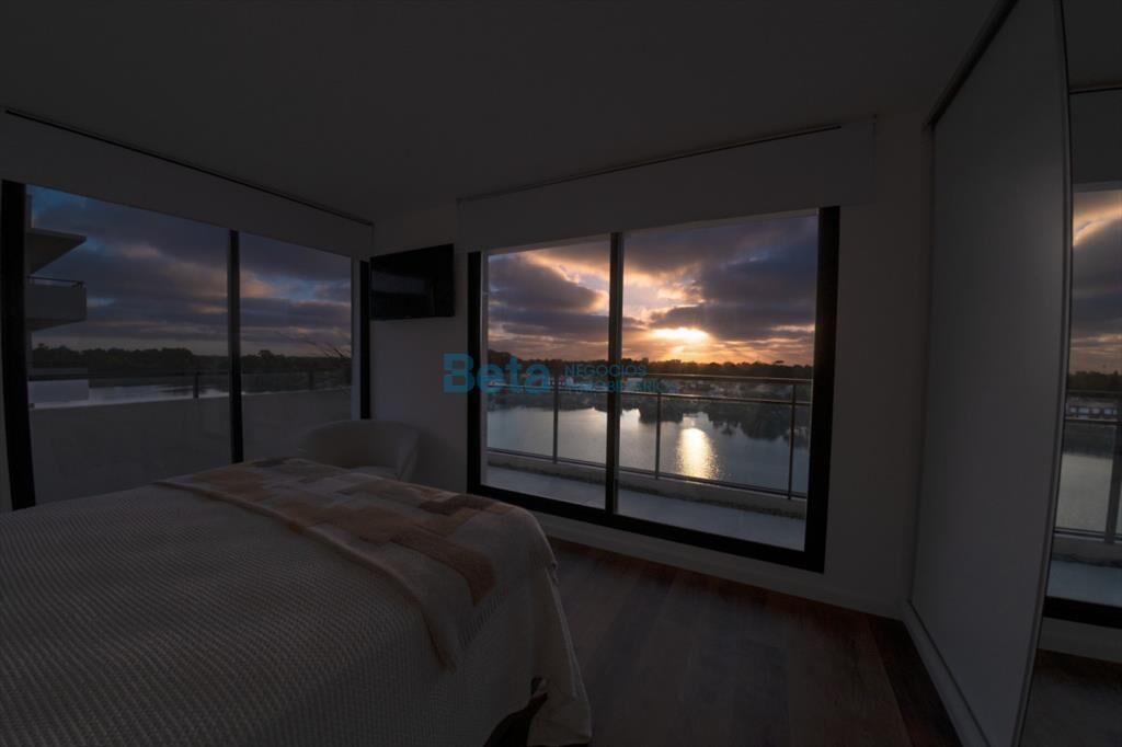 VENTA APARTAMENTO DOS DORM, TERRAZA Y GARAJE