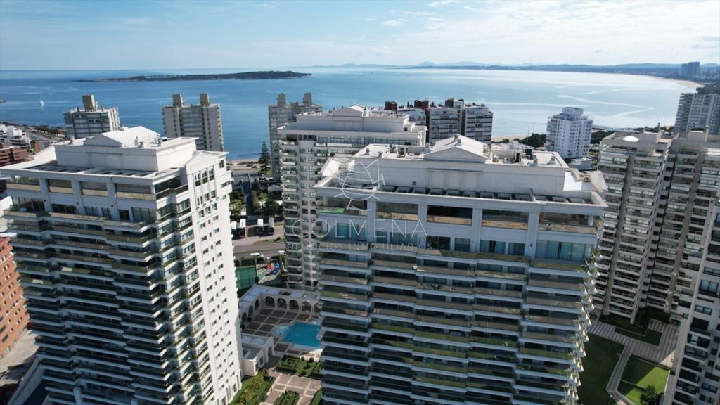 Apartamento en Venta de 3 dormitorios Frente al ,