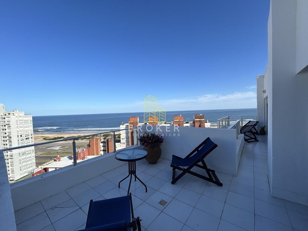 Alquiler de penthouse en Aidy Grill de dos Punta