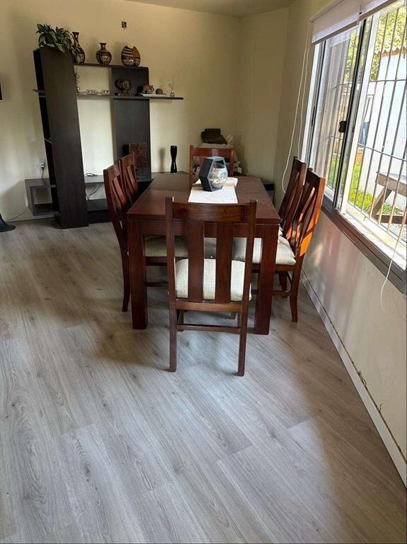 CHALET EN MUY BUENA UBICACIÓN + SERVICIO + BARBACOA Solymar