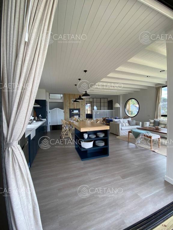 Casa en La Barra, Montoya