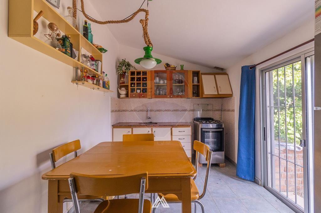 Venta casa dos dormitorios y garaje en San Luis