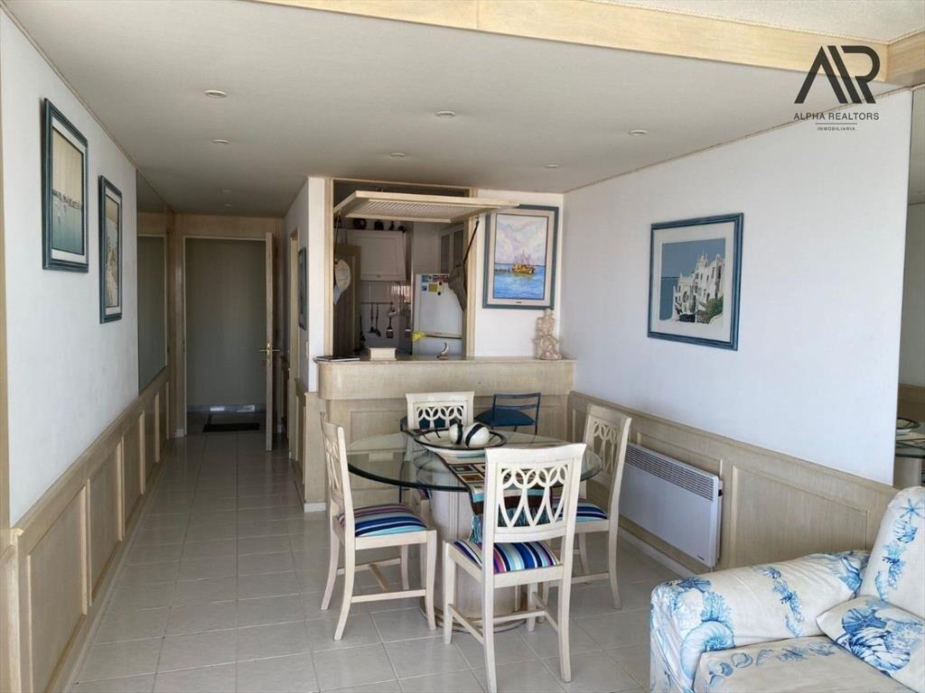 Apartamento en venta c/ cochera en Playa Mansa