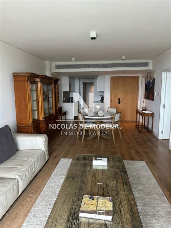 APARTAMENTO EN TORRE TRUMP DE 1 DORMITORIO Y 2