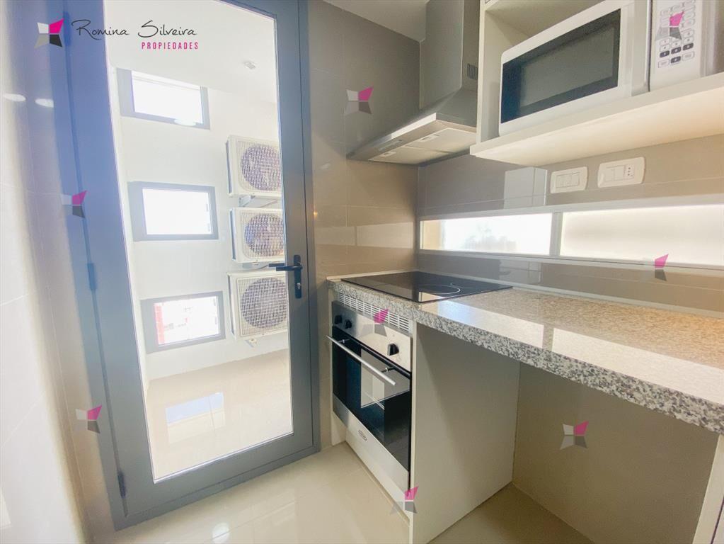 Piso alto en Brava, 2 suites más toilette