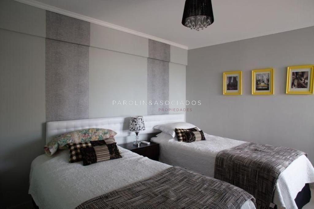 Apartamento en venta de 3 dormitorios en Miami