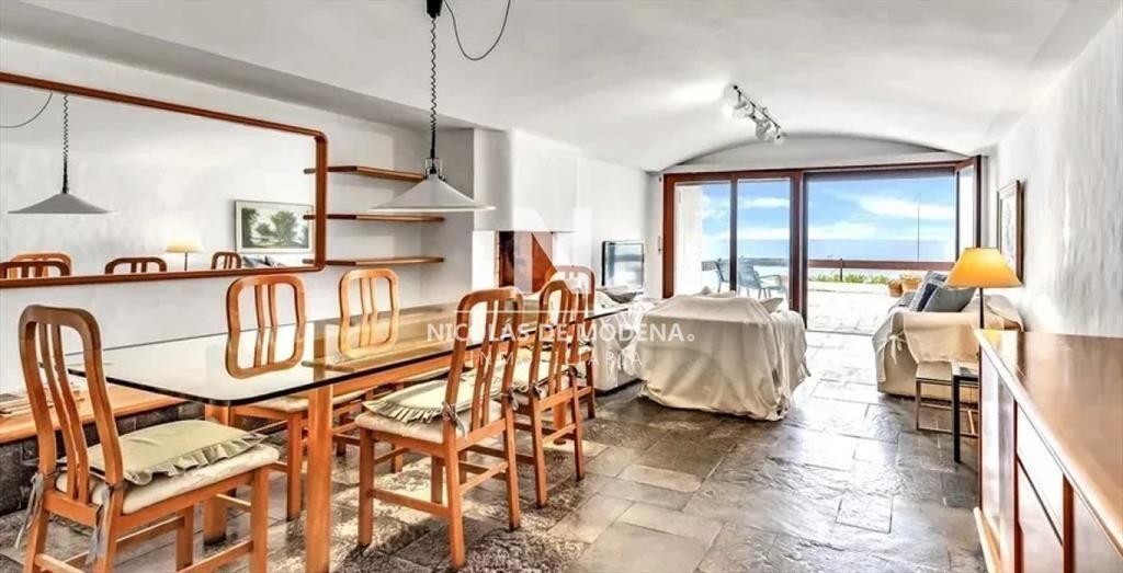 Apartamento de 4 Dormitorios en el Corazón de