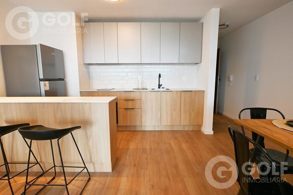 Alquiler de Loft con cochera y muebles en Pocitos