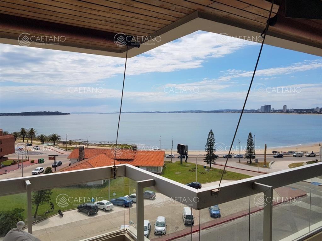 Hermoso y amplio apartamento con vista!