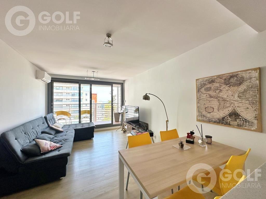 Venta de apartamento de 1 dormitorio con cochera en Punta