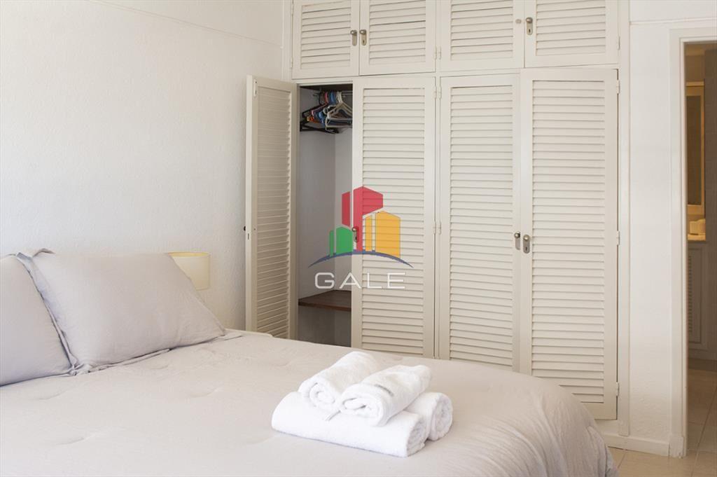 Apartamento de 2 dormitorios con vista al mar en venta en P