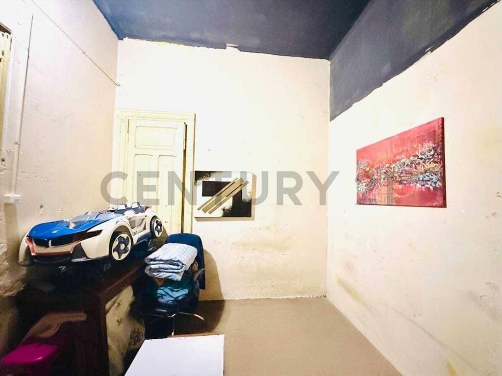 VENTA CASA 2 dormitorios a RECICLAR barrio Goes