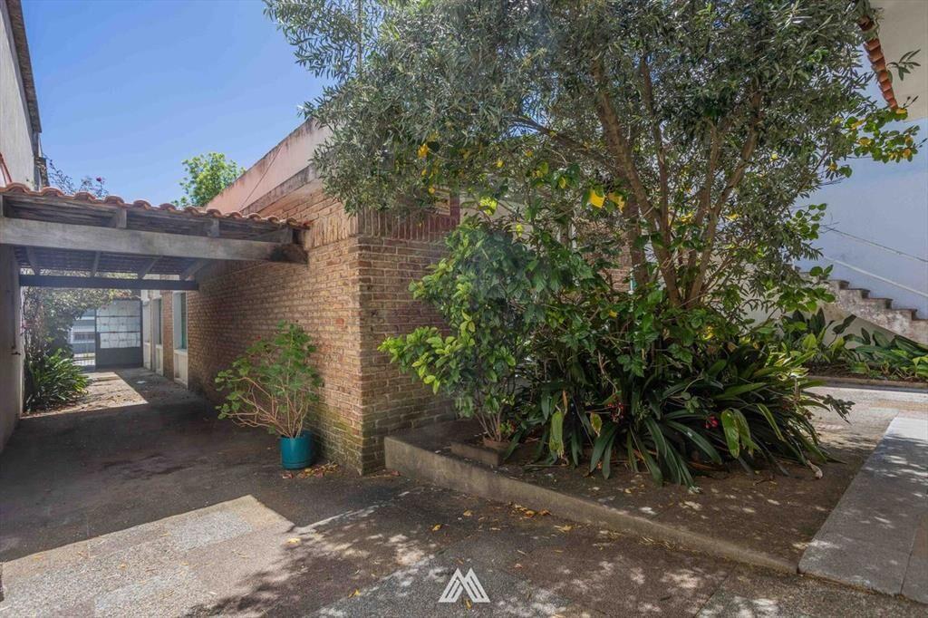 VENTA CASA EN MALVIN 4 DORMITORIOS CON APARTAMENTO