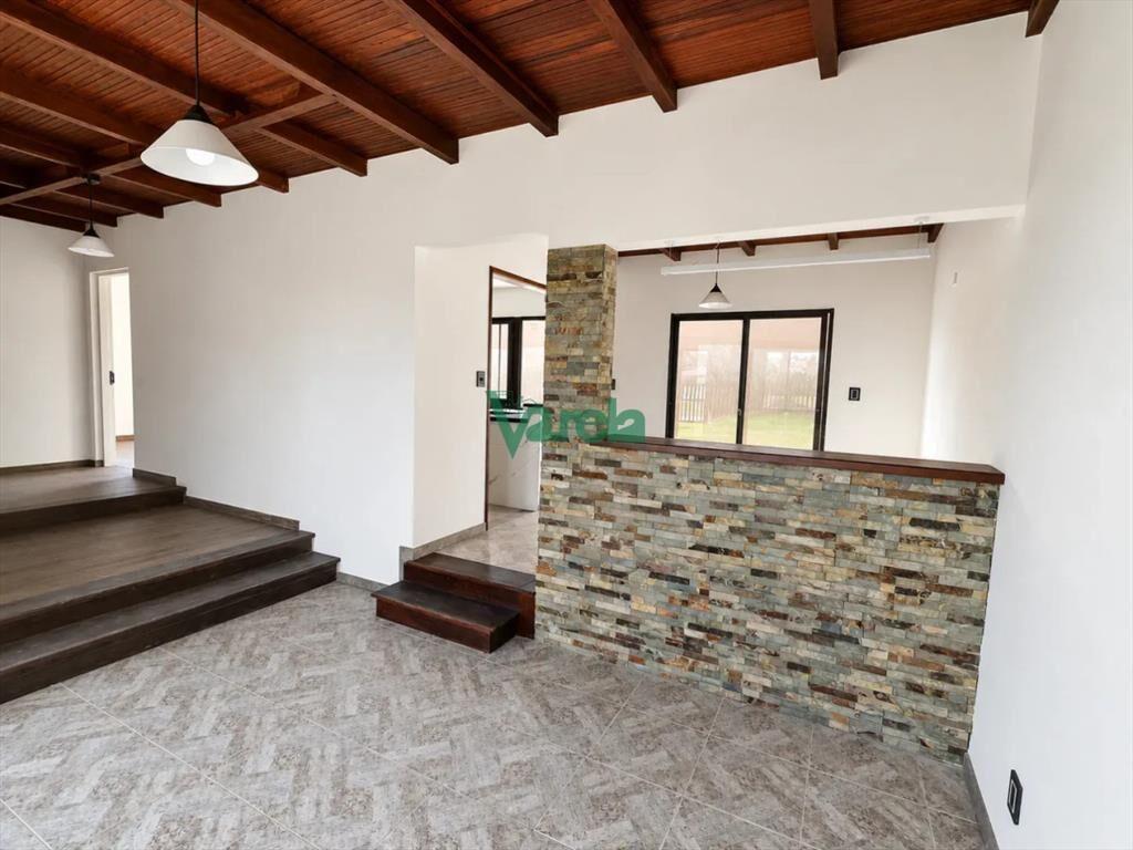 Casa en venta a estrenar en Lomas de Solymar 5 dormitorios
