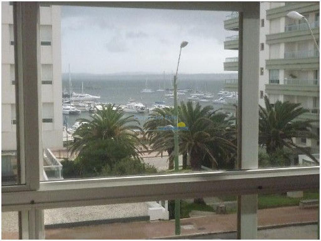 Apartamento en venta de 3 dormitorios en Punta ,