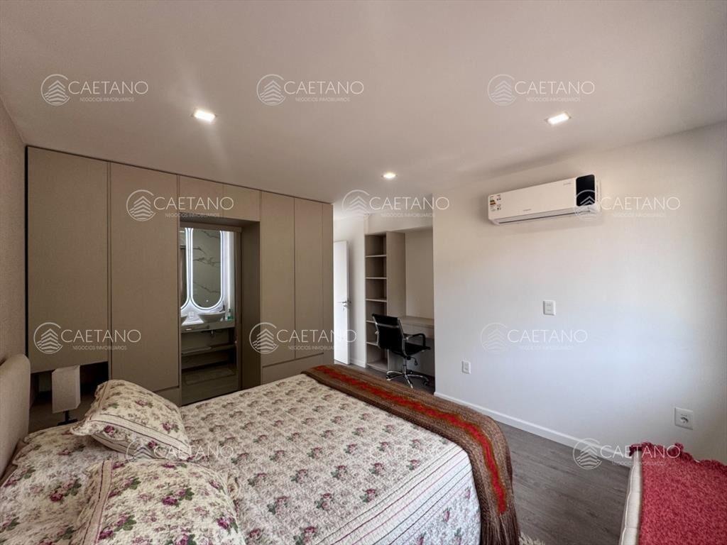 Venta casa 5 dormitorios. Solanas, Punta ballena.