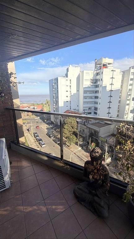 Alquiler Apartamento Punta Carretas 2 Dormitorios 2 Baños ,