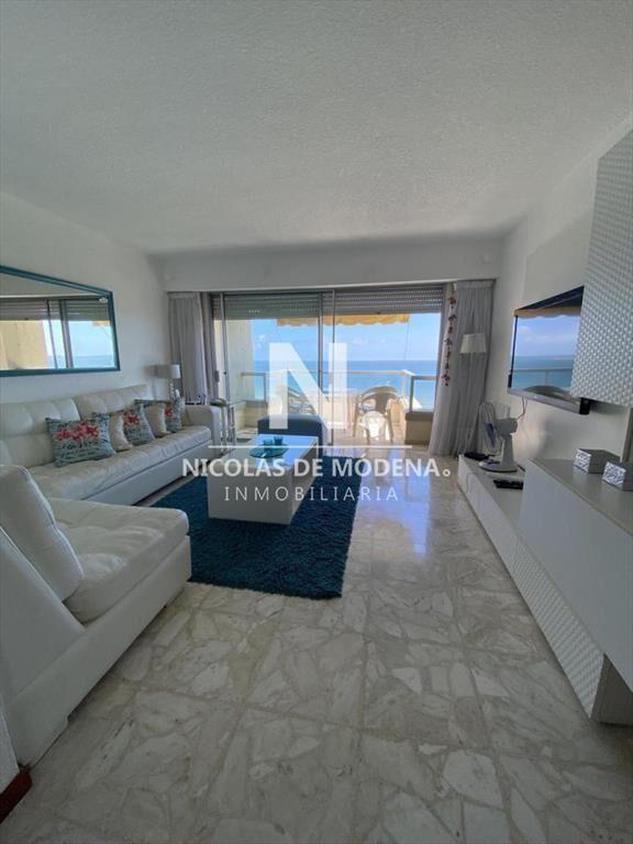 EXCELENTE APARTAMENTO EN PLAYA MANSA