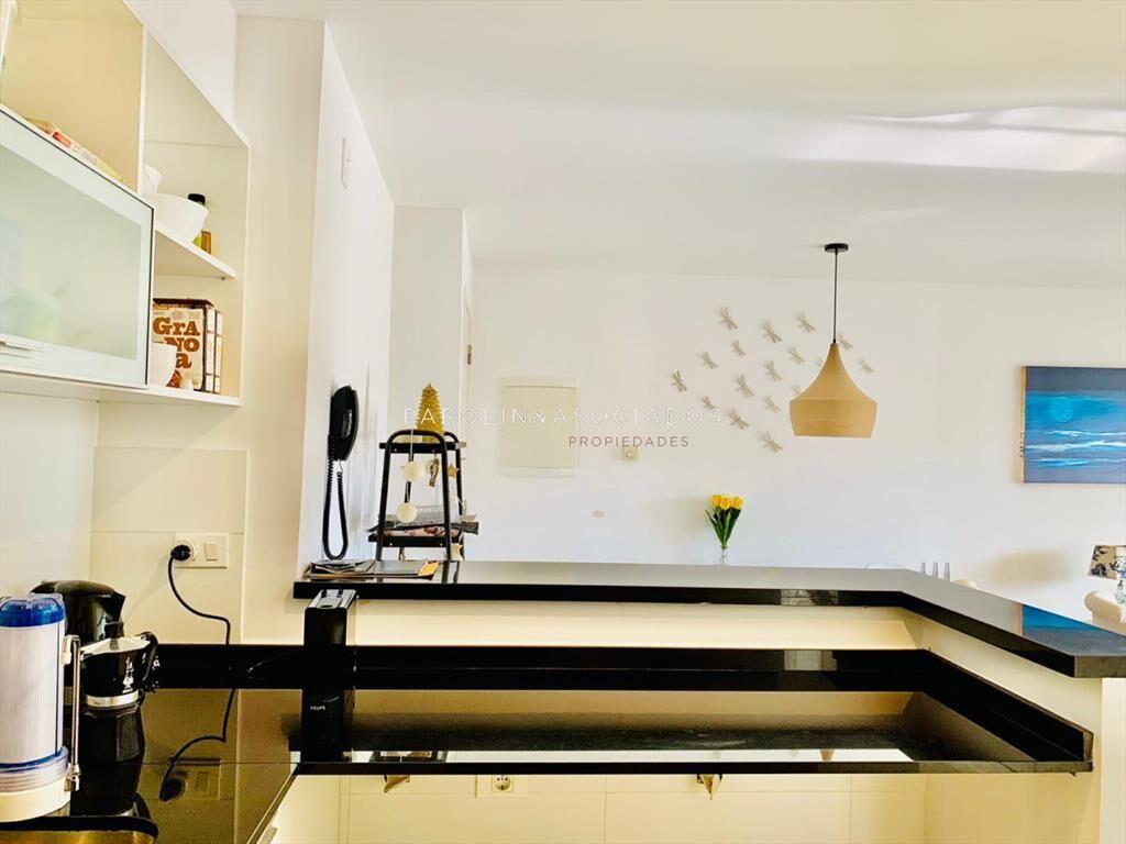 Apartamento de 2 dormitorios en venta en Arenas