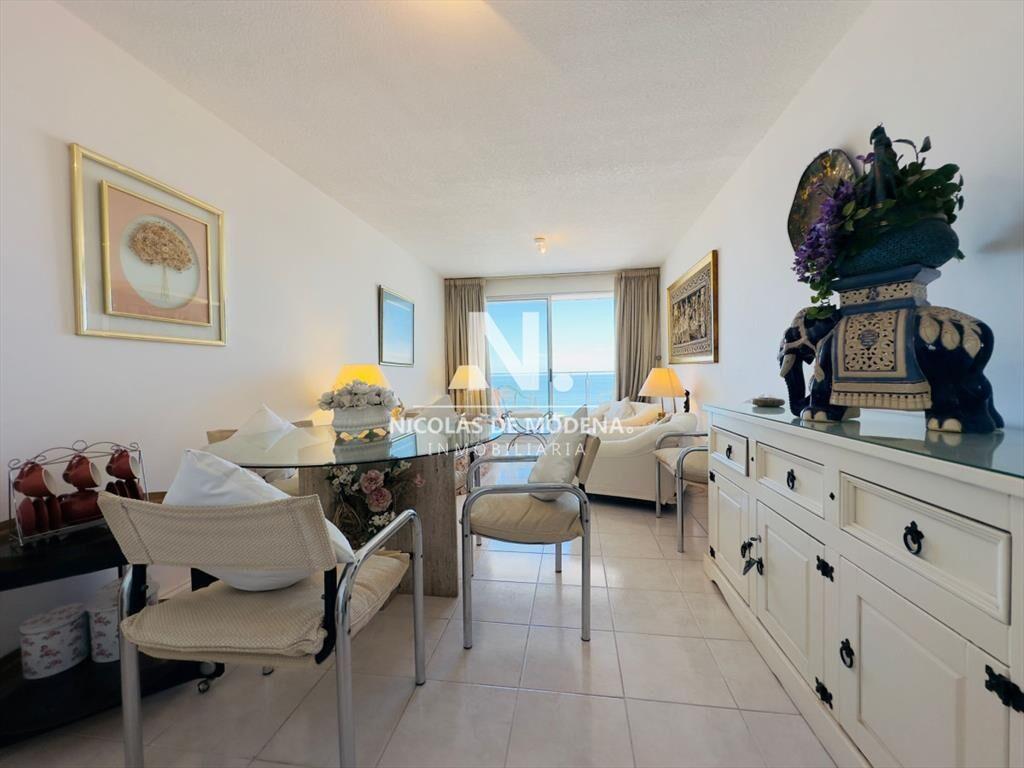 Venta de apartamento de 2 dormitorios con todos