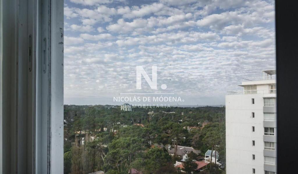Departamento de 2 dormitorios en venta en Torre