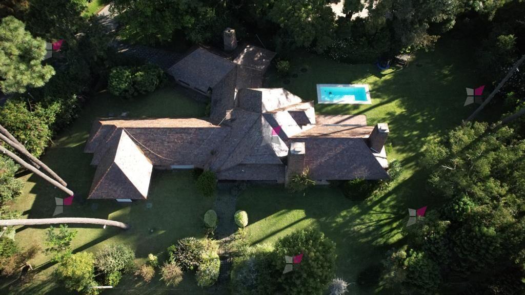 Hermosa mansiÃ³n en Golf de 6 dormitorios , Punta del Este