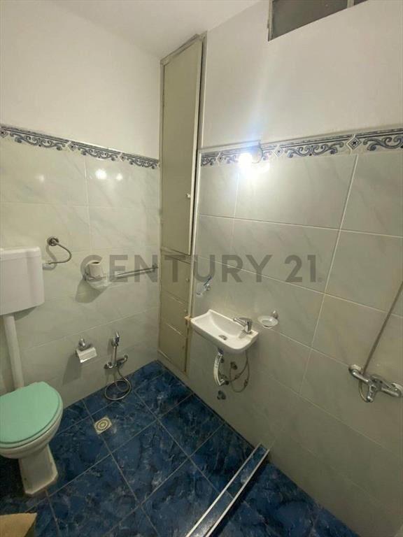 TRES CUCES, 1 DOR, TERCER PISO / escalera CONTRAFRENTE ...
