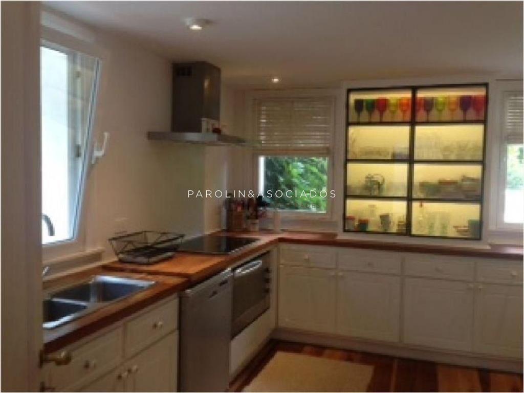 Casa en venta de 4 dormitorios en Golf, Punta del