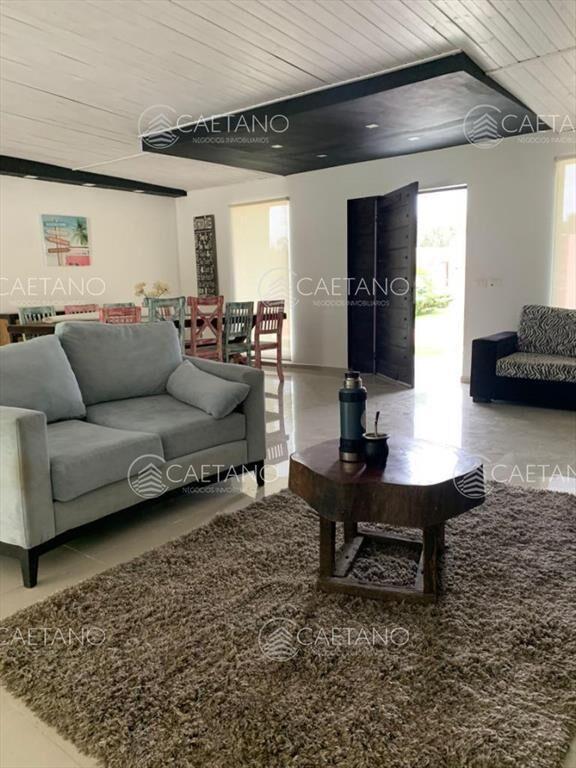 Venta casa 4 dormitorios en Punta Ballena