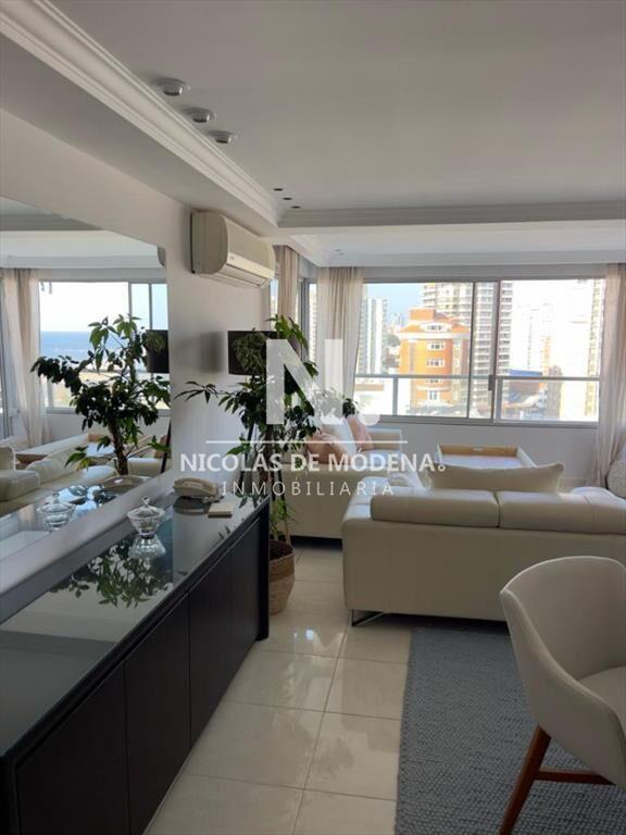 Vende Apartamento en Península - Punta del Este
