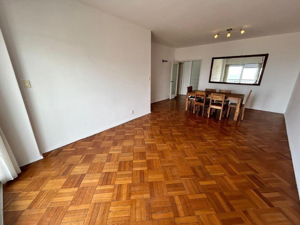 Rambla y Juan María Pérez, 130 m2 , gran terraza, reciclado