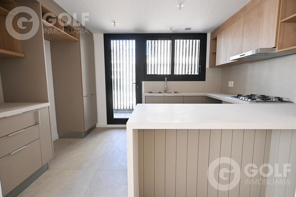 Alquiler de apartamento 2 dormitorios con jardin y cochera